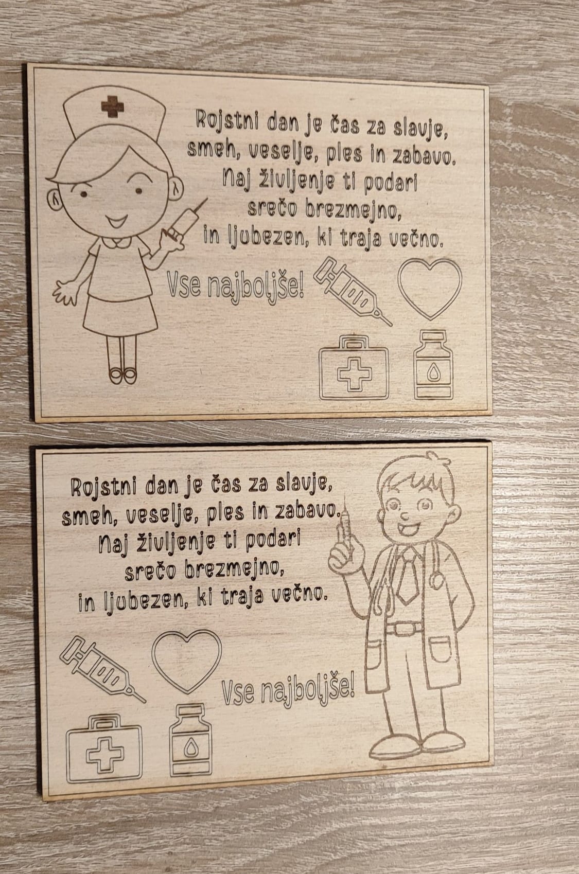 Lesena voščilnica- tematika