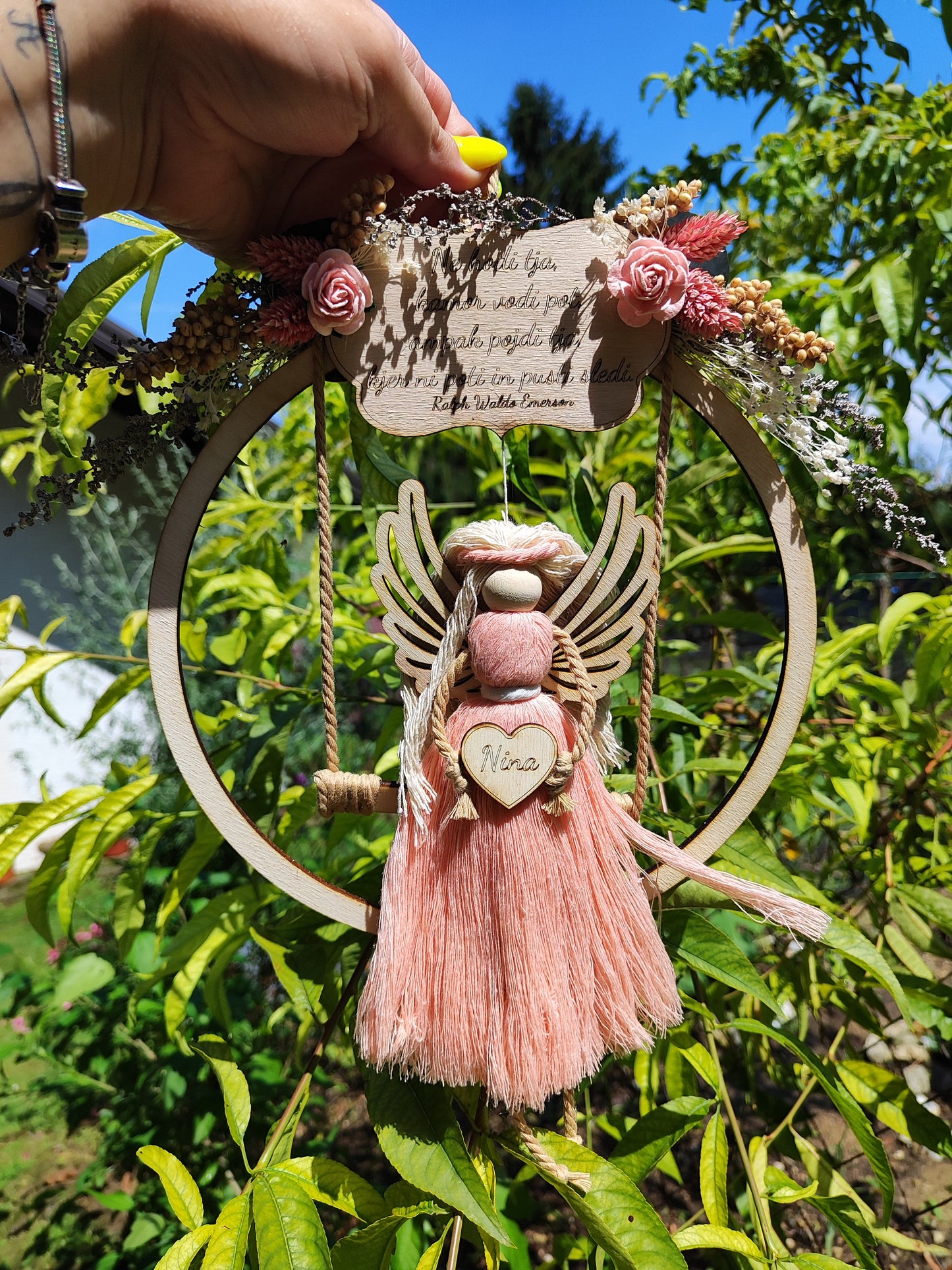 Macrame angel na obroču s posvetilom