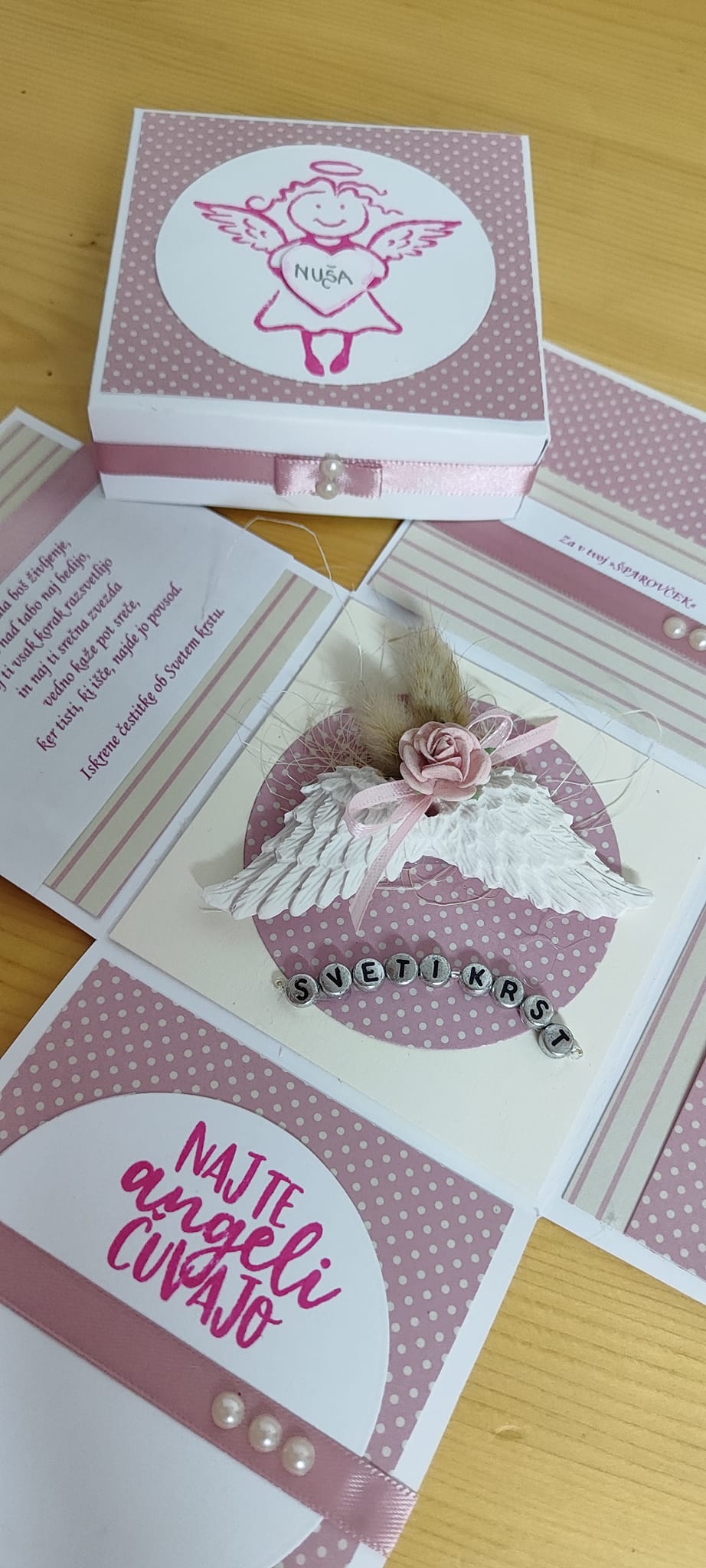 Škatlica presenečenja- krila