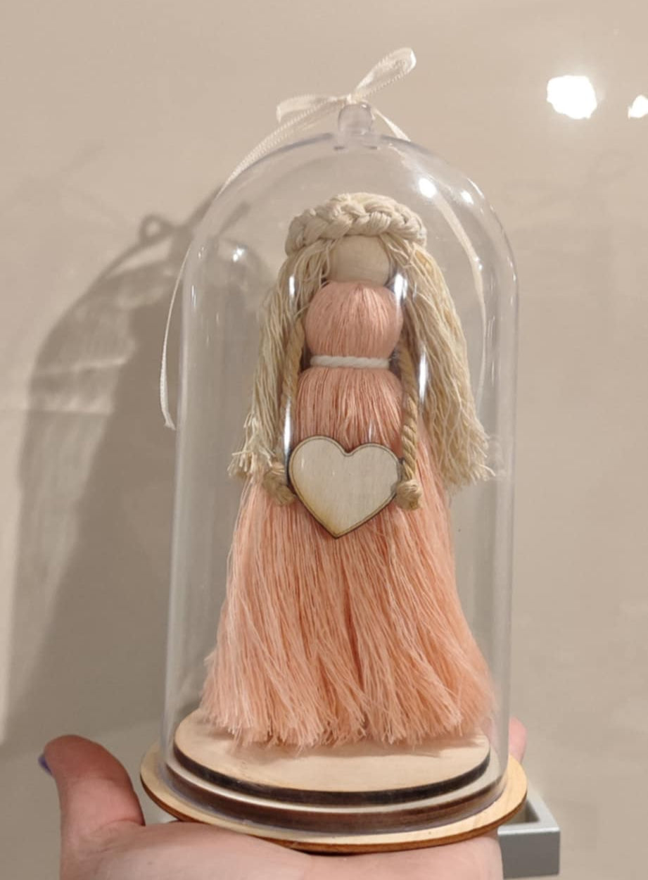 Punčka/angel v kupoli